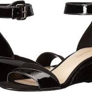 Nine West Black Minimalist Sandals with Sleek Wedge size 11